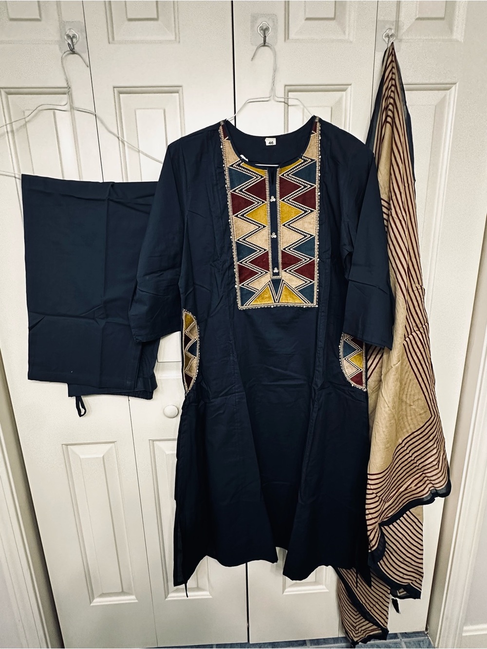 Women's Navy Embroidered Salwaar Kameez with Geometric Accent in size 23”